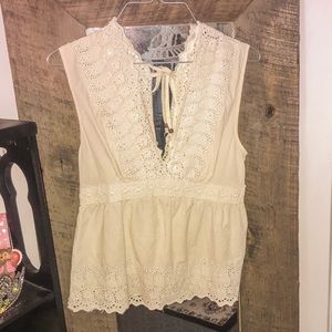 🔴SOLD🔴 American Eagle Eyelet Tank sz small 🌞